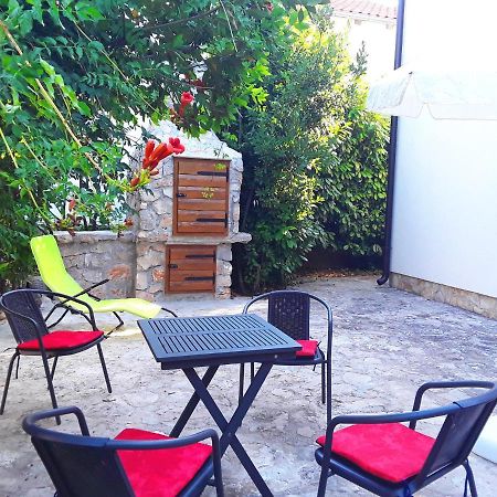 Apartmani Juliska พิโรวัซ ภายนอก รูปภาพ